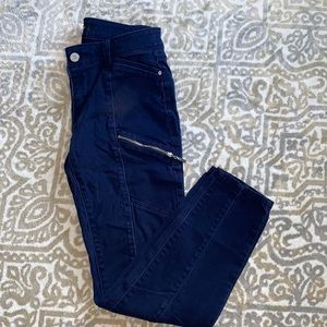 Navy skinny crop pants